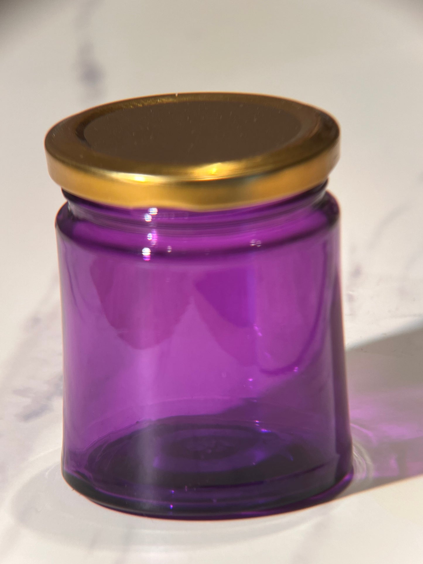200ml Salsa Purple Glass Jar with 63mm Lug Cap (Golden Lid)